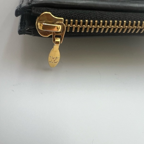 Louis Vuitton Monogram Wallet Vernis Cherry Wood Noir- LIKE NEW! - Picture 4 of 7